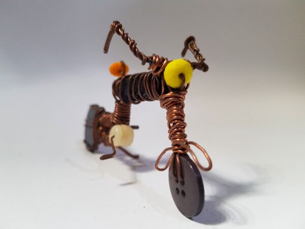 Moto Miniature en Cuivre et Boutons